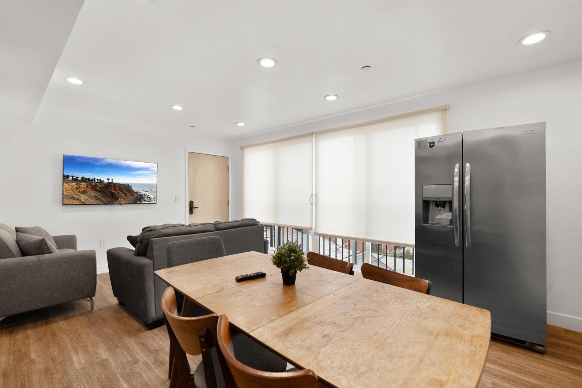 Modern Getaway In The Heart Of La Near Usc, Private Room With Share Living Room And Kitchen ロサンゼルス エクステリア 写真