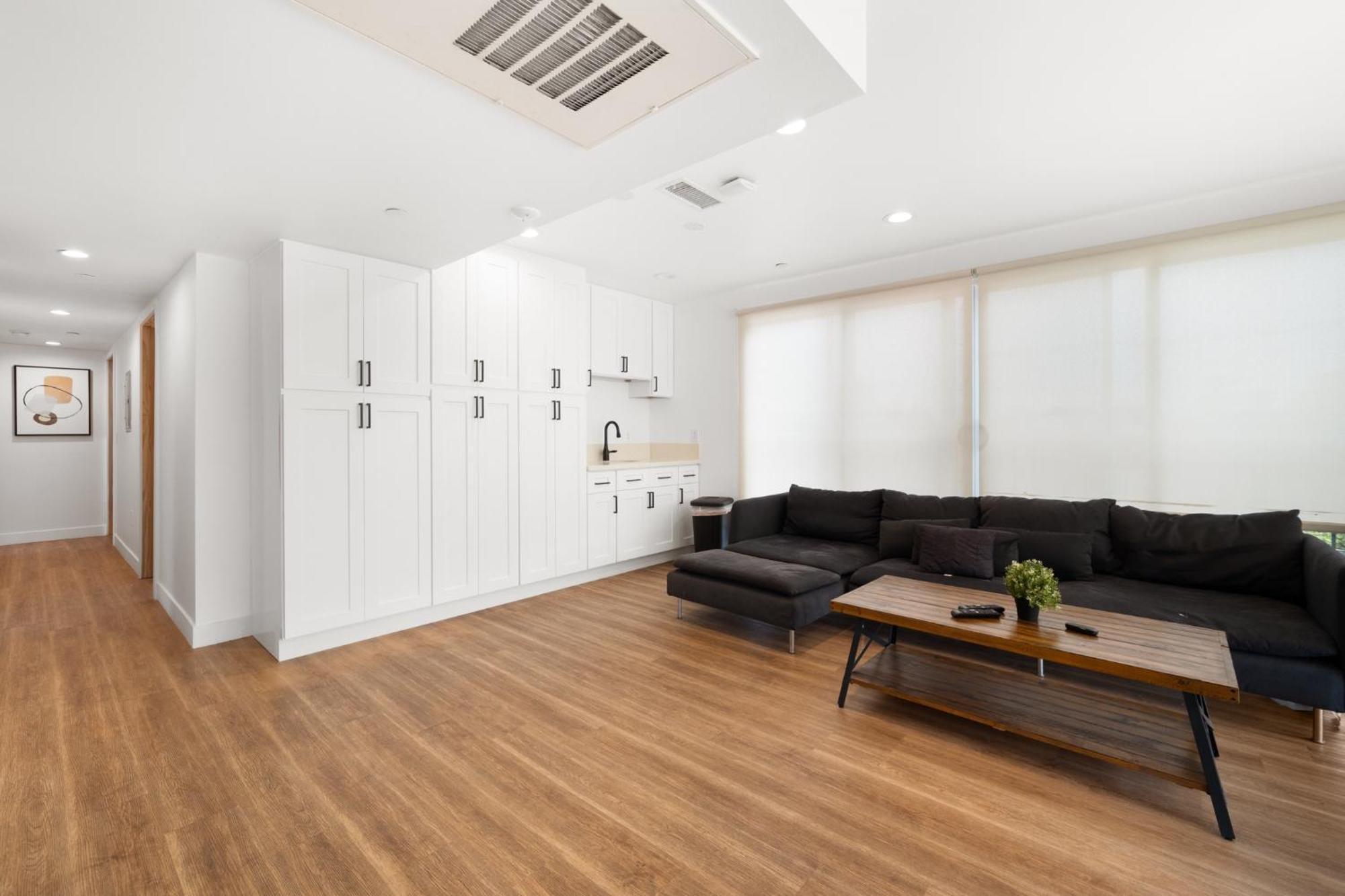 Modern Getaway In The Heart Of La Near Usc, Private Room With Share Living Room And Kitchen ロサンゼルス エクステリア 写真