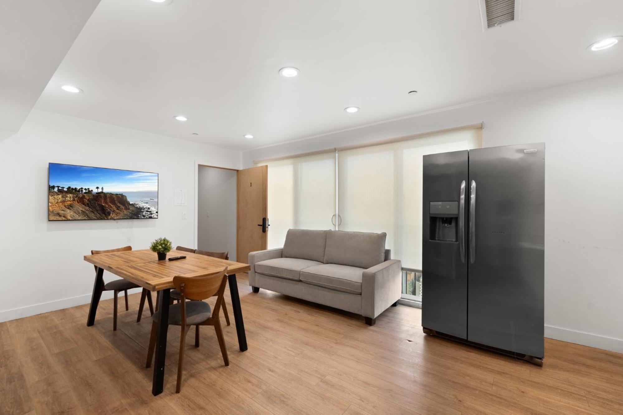 Modern Getaway In The Heart Of La Near Usc, Private Room With Share Living Room And Kitchen ロサンゼルス エクステリア 写真