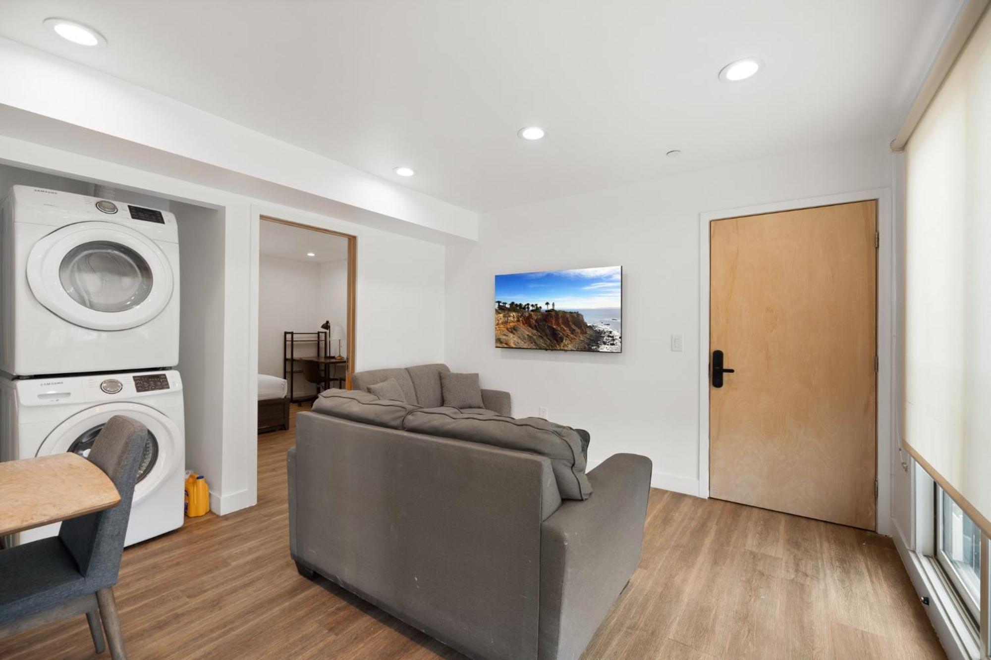 Modern Getaway In The Heart Of La Near Usc, Private Room With Share Living Room And Kitchen ロサンゼルス エクステリア 写真